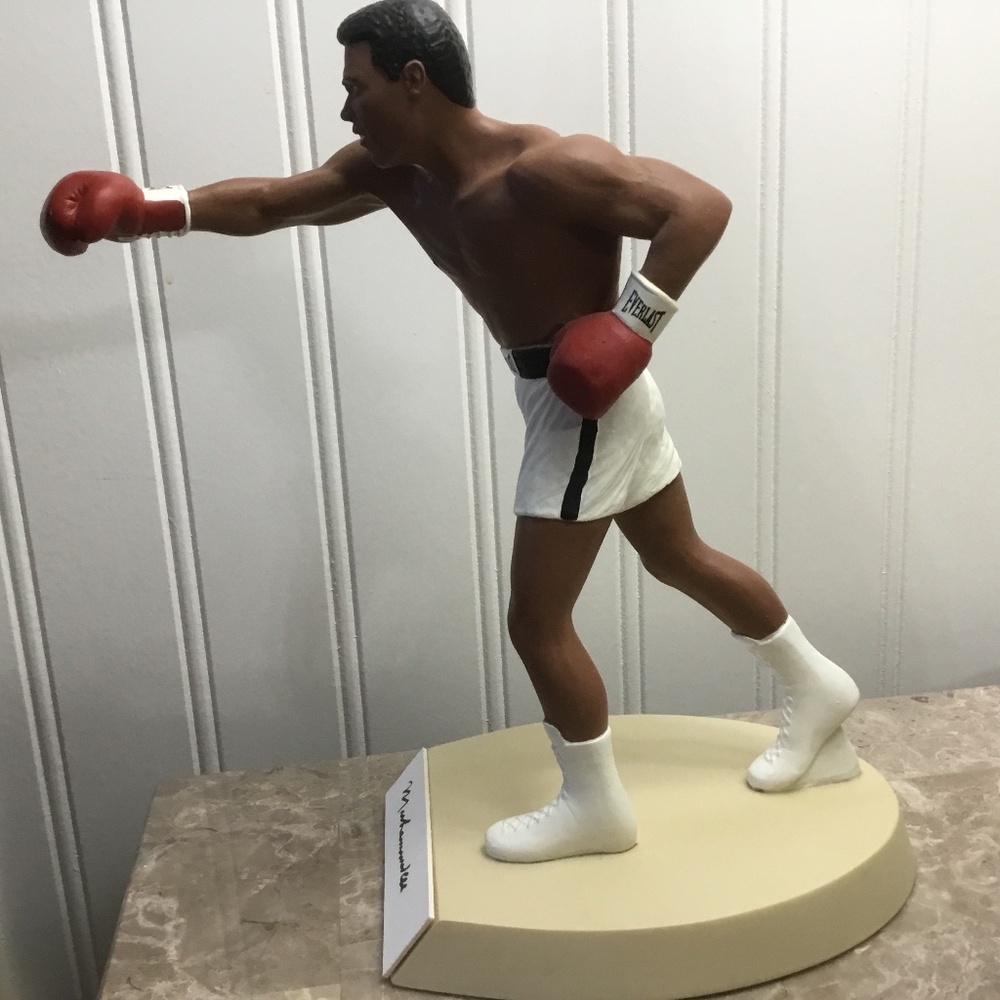 “THE GREATEST” Muhammad Ali Salvino Sports Legends Figurine #2,843 of 3,000… - Picture 14 of 16